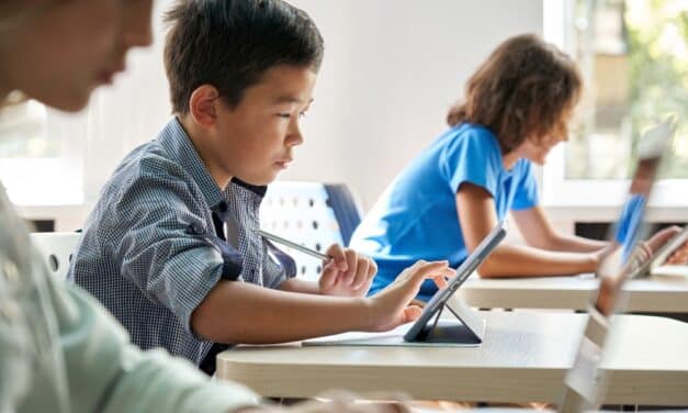 AI is running a classroom at a Texas school and the students love it