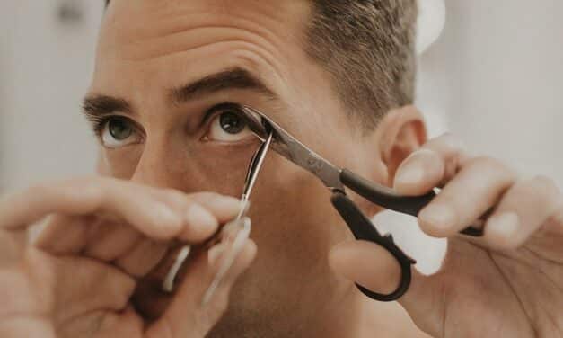 Men are shaving off their eyelashes in growing trend