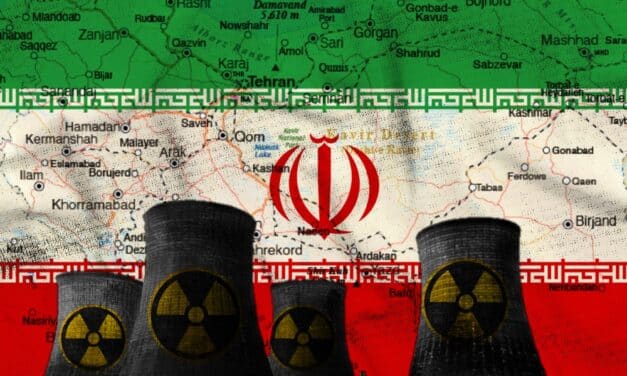 Russia announces that it will help construct eight nuclear power plants in Iran